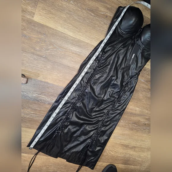 Fashion Nova Black Strapless Leather Dress 😈🔥 - Picture 6 of 7